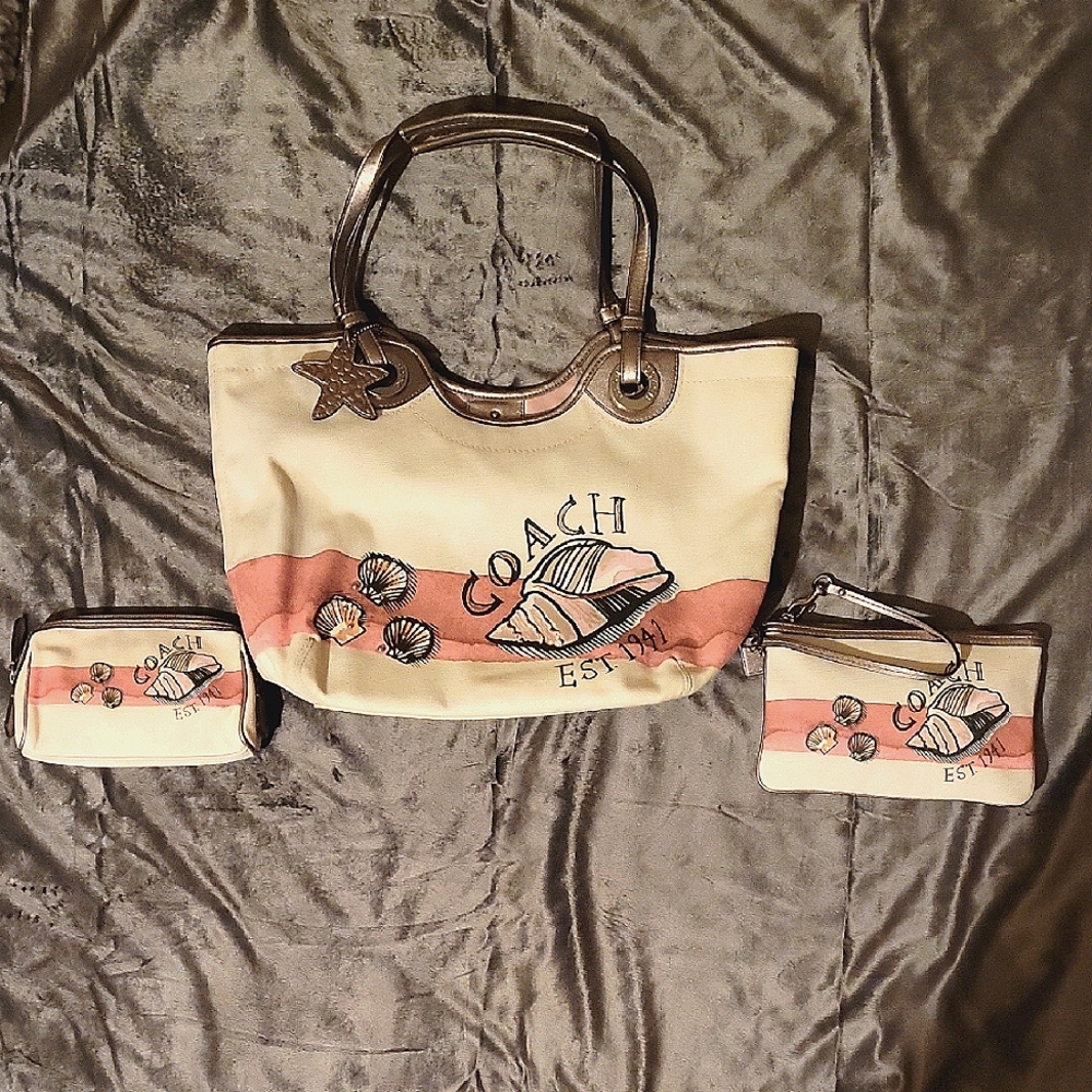 Rare Coach Cream and Pink Beach Shell Tote Bag Set 🩷🐚💖Will Sell Seperately